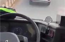 Ô tô 7 chỗ ‘giả điếc’ quyết không nhường đường cho xe cứu hỏa