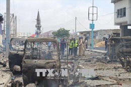 Bị cảnh sát bắn, xe ô tô phát nổ gần Phủ Tổng thống Somalia 