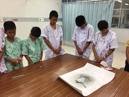 Đội bóng thiếu niên Thái Lan tri ân thợ lặn thiệt mạng trong chiến dịch giải cứu Tham Luang