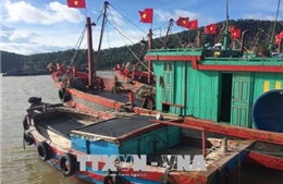 Nghệ An khẩn trương tìm tàu cá và 17 ngư dân mất liên lạc 
