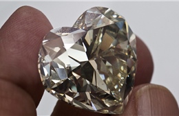 Kim cương hóa ra không hiếm, phát hiện có tới &#39;triệu tỷ tấn&#39; dưới lòng Trái Đất
