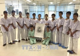  Giải cứu đội bóng thiếu niên Thái Lan: Các thành viên đội bóng được xuất viện 