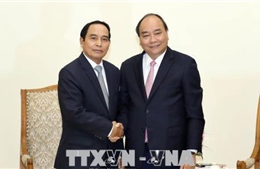 Thủ tướng Nguyễn Xuân Phúc tiếp Phó Thủ tướng, Tổng Thanh tra Chính phủ Lào 