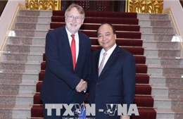 Thủ tướng Nguyễn Xuân Phúc tiếp Chủ tịch Ủy ban Thương mại quốc tế (Nghị viện châu Âu) 