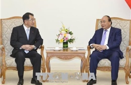 Thủ tướng tiếp Chủ tịch Liên minh Nghị sỹ Hữu nghị Nhật Bản-Mekong 