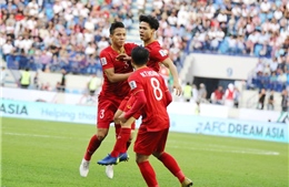 VIDEO: &#39;Phượng - Hoàng tung cánh&#39; mang về bàn gỡ cho Việt Nam trước Jordan