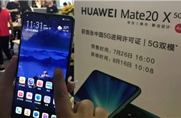 Smartphone gập Mate X của Huawei &#39;cháy hàng&#39; trong ngày mở bán
