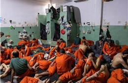Hé lộ bên trong nhà tù giam khủng bố IS ở Đông Bắc Syria