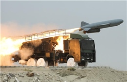 Tình báo Mỹ phát hiện tên lửa đạn đạo Iran đã vào thế sẵn sàng khai hỏa