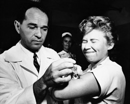 Nhà khoa học Mỹ ‘đón đầu’ đại dịch cúm bằng vắc-xin