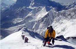 Trung Quốc đo lại chiều cao đỉnh Everest để chấm dứt tranh cãi