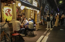 Tokyo khôi phục hoạt động của các nhà hàng ăn uống