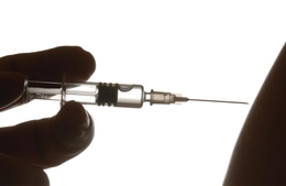 Đại học Oxford tiêm thử nghiệm vaccine HIV, nỗ lực chấm dứt 40 năm chờ đợi