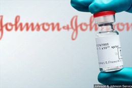 Johnson & Johnson lặng lẽ ngừng sản xuất vaccine COVID-19 từ năm ngoái