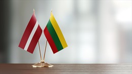Litva, Latvia hạ cấp quan hệ ngoại giao với Nga, trục xuất đại sứ