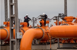 Ukraine đe doạ thành viên EU phản đối trừng phạt dầu mỏ Nga