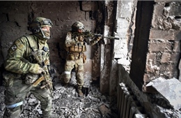 Ukraine xin thêm vũ khí để mở vây cho Mariupol; Quốc hội Mỹ bỏ phiếu gói 40 tỉ USD cho Kiev