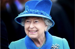 Hình ảnh cuộc đời Nữ hoàng Elizabeth II - biểu tượng của Hoàng gia Anh