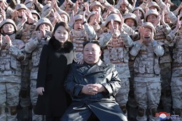 Con gái ông Kim Jong-un xuất hiện lần thứ hai khiến truyền thông xôn xao về ẩn ý của Triền Tiên