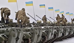 Quan chức EU nêu &#39;khác biệt lớn&#39; giữa việc cung cấp vũ khí cho Ukraine và Nga