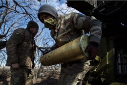 Tranh cãi ngày càng lớn quanh việc Ukraine quyết trấn giữ Bakhmut, chấp nhận tổn thất