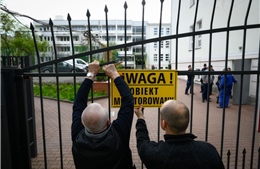 Nga tuyên bố khởi động trả đũa gay gắt vụ Ba Lan tịch thu trường học