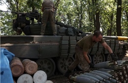 Kế hoạch hỗ trợ tiền mặt và đạn dược của EU cho Ukraine bị đình trệ