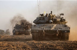 Hàng chục xe tăng Israel tiến vào Nam Gaza; Hamas bắn tên lửa vào miền Trung Israel