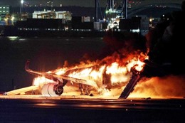 Quy tắc an toàn ‘viết bằng máu&#39; đã cứu mạng 379 người trong vụ cháy máy bay ở Tokyo như thế nào