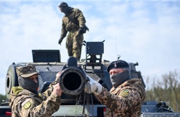 Báo Đức: Berlin vừa bí mật gửi &#39;gói vũ khí khổng lồ&#39; tới Ukraine