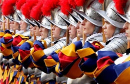 Tiết lộ về đội cận vệ Thụy Sĩ, lực lượng bảo vệ Vatican suốt 500 năm qua