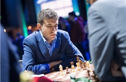 Sau cái chết của Naroditsky, làng cờ vua toàn cầu vẫn chìm trong chia rẽ