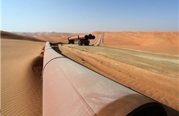 Eo biển Hormuz tê liệt, các nước Vùng Vịnh chật vật với những lối thoát khác