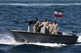 Oman mắc kẹt trong cuộc đấu quyền kiểm soát eo biển Hormuz