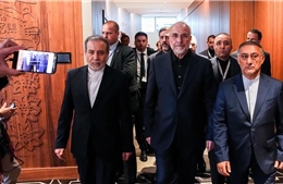 Chưa kịp hạ nhiệt, hòa đàm Mỹ - Iran đã vấp khủng hoảng mới