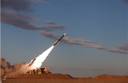 Iran nã tên lửa vào Kuwait, Bahrain sau đòn không kích mới của Mỹ