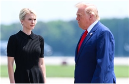 Natalie Harp - "Bóng hồng" kề cận Tổng thống Trump là ai?