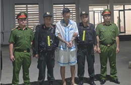 Khởi tố bắt tạm giam 'Huấn Hoa Hồng' và vợ