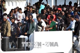 Italy đề xuất cơ chế luân phiên cảng tiếp nhận người di cư