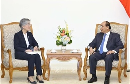 Thủ tướng Chính phủ Nguyễn Xuân Phúc tiếp Bộ trưởng Ngoại giao Hàn Quốc  