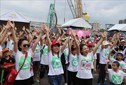 Hơn 10.000 người chinh phục đường chạy 5 km gây quỹ từ thiện