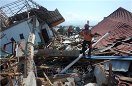 Động đất, sóng thần tại Indonesia: Số nạn nhân thiệt mạng đã lên tới khoảng 2.000 người