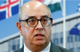 Bộ trưởng Quốc phòng Bồ Đào Nha từ chức