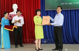 Hồi ký của các nhà báo liệt sĩ được trao tặng cho Bảo tàng Báo chí Việt Nam