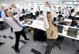 Nhiều công ty Nhật Bản khuyến khích nhân viên chợp mắt trong giờ làm việc