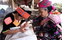 Bảo tồn giá trị văn hóa truyền thống  trang phục của đồng bào Mông