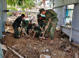 Tiếp tục tìm kiếm người mất tích do mưa lũ lớn tại Nha Trang