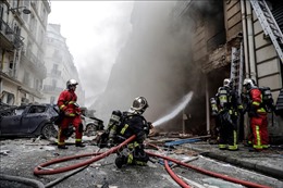 Vụ nổ làm rung chuyển trung tâm Paris làm ít nhất 4 người thiệt mạng
