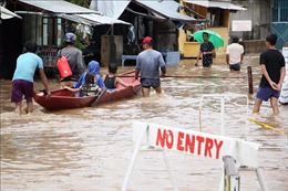 Cấm quan chức ra nước ngoài khi đất nước xảy ra thảm họa, bão lũ