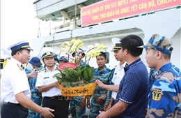 Mùa Xuân nơi đầu sóng - Bài 3: Những món quà tinh thần đặc biệt gửi tới hải đảo